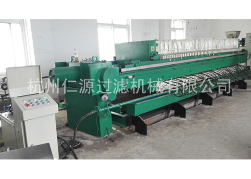 廂式隔膜擠榨壓濾機(jī)(配備PLC自動(dòng)拉板系統(tǒng)/翻板接液系統(tǒng))